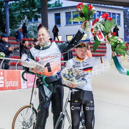 Award ceremony Robin Rautzenberg Chemnitz behind Sven Lohse Chemnitz, pacemaker third place, bronze medal, 08 05 2026, Erfurt Germany , track cycling, stand-up race, Sparkasse Steher Grand Prix 2026 xprx
