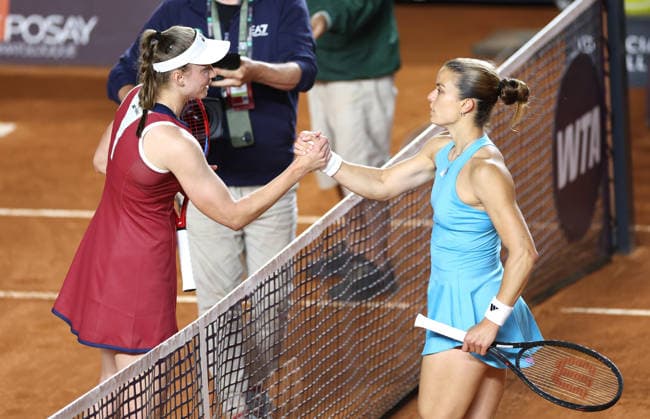 (260509) -- ROME, May 9, 2026 -- Elena Rybakina (L) of Kazakstan shakes hands with Maria Sakkari of Greece after during women s singles second round match between Elena Rybakina of Kazakstan and Maria Sakkari of Greece at the WTA, Tennis Damen Italian Open in Rome, Italy, May 8, 2026. ) (SP)ITALY-ROME-TENNIS-WTA-ITALIAN OPEN-ELENA RYBAKINA VS MARIA SAKKARI LixJing 