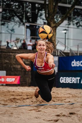 Beach volleyball women Allianz German Beach Tour 2026 Tourstop Düsseldorf 08 05 2026 Tabea Schwarz jumps to the ball Düsseldorf Robert Lehr Ufer North Rhine-Westphalia Germany