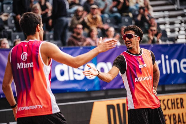 Beach volleyball men Allianz German Beach Tour 2026 Tourstop Düsseldorf 08 05 2026 v l Joao Nuno Pinto Pedrosa Portugal and Hugo Oliveira Campos Portugal Düsseldorf Robert Lehr Ufer Nordrhein Westfalen Germany