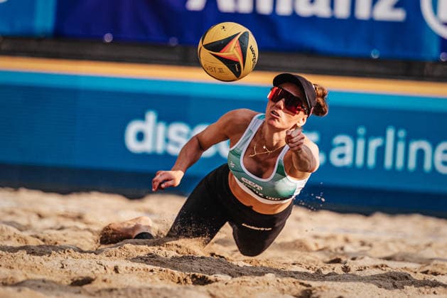 Beach volleyball women Allianz German Beach Tour 2026 Tourstop Düsseldorf 08 05 2026 Lisa Sophie Kotzan jumps to the ball Düsseldorf Robert Lehr Ufer North Rhine-Westphalia Germany