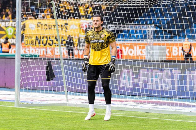 Braunschweig, Germany 09 May 2026 2 BL 2025 2026 Sp 33 Eintracht Braunschweig vs SG Dynamo Dresden In picture goalkeeper Tim Schreiber Dresden DFL DFB regulations prohibit any use of photographs as image sequences and or quasi video Eintracht Stadion Niedersachsen Copyright: xFotostandx xKruczynskix