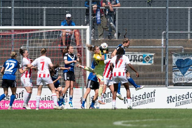 COLOGNE, GERMANY - MAY 09: Goalkeeper Lea Paulick (25 Hamburger SV) during the Google Pixel Frauen-Bundesliga match between 1. FC Köln and Hamburger SV at Franz-Kremer-Stadion on May 9, 2026 in Cologne, Germany. (Photo by Qianru Zhang Press Photo) Copyright: xQianruxZhang SPPx Sportspressphoto_SPR142892