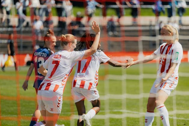 09.05.26, Women, Football, Google Pixel Frauen Bundesliga, Season 2025 2026, 1.FC Köln vs. Hamburger SV, Matchday 25 Lydia Andrade ( 17 - 1. FC Köln) goal celebration for the 1:0 with Anna-Lena Stolze ( 7 - 1. FC Köln) Cologne Franz-Kremer-Stadium NRW Deutschland