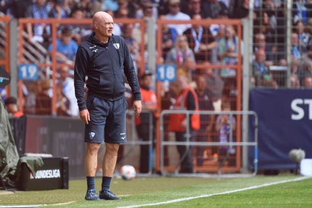 Trainer Uwe Roesler VfL Bochum looks on during the 2 Bundesliga match between VfL Bochum and Hannover 96, Vonovia Ruhrstadion on May 09, 2026 in Bochum, Germany Photo by Max Maiwald DeFodi Images Trainer Uwe Roesler VfL Bochum looks on during the 2 Bundesliga match between VfL Bochum and Hannover 96 at Vonovia Ruhrstadion on May 9, 2026 in Bochum, Germany Photo by Max Maiwald DeFodi Images Photo by Max Maiwald DeFodi Images
