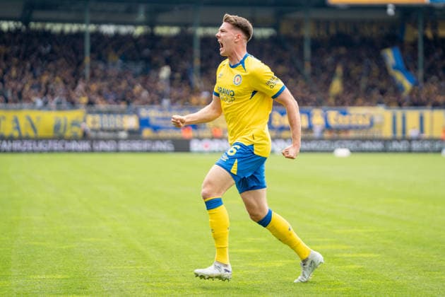 Germany Soccer, 2 Bundesliga, 33 Matchday 2025 26, Eintracht Braunschweig Dynamo Dresden on 09 05 in Braunschweig, Eintracht Stadion Goal 1 0 Florian Flick Eintracht Braunschweig 6 Cheers, joy, emotions, goal celebration Copyright: xSvenxHeidmannx
