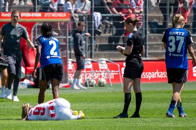Germany Soccer Google Pixel Womens Bundesliga 2025 2026 1 FC Köln vs Hamburger SV 25 Matchday Franz Kremer Stadion Köln is on the ground Adriana Achcinska 1 FC Köln, 9 Copyright: xOrhanxHabashx