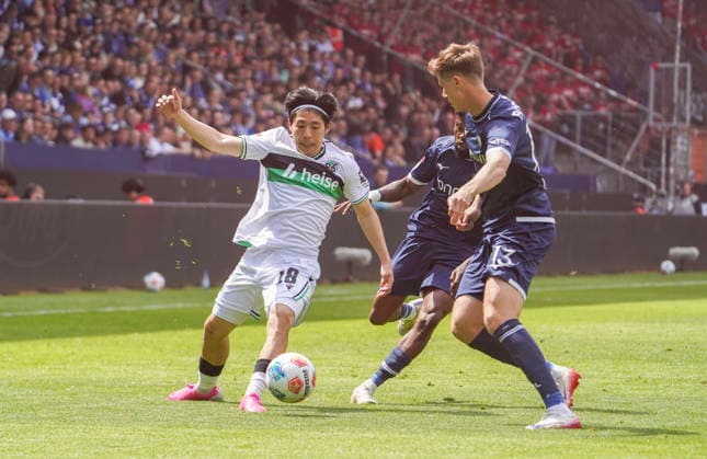 Germany Soccer 2 Bundesliga 2025 2026, 33 Matchday VfL Bochum vs Hannover 96 Vonovia Ruhrstadion Bochum Daisuke Yokota Hannover 96, 18 Oliver Olsen VfL Bochum, 13 Bochum Copyright: xAymanxAlahmedx