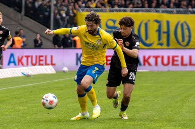 Germany Soccer, 2 Bundesliga, Matchday 33 2025 26, Eintracht Braunschweig Dynamo Dresden on 09 05 in Braunschweig, Eintracht Stadion Fabio Kaufmann Eintracht Braunschweig 7 Ben Bobzien Dynamo Dresden 20 Copyright: xSvenxHeidmannx