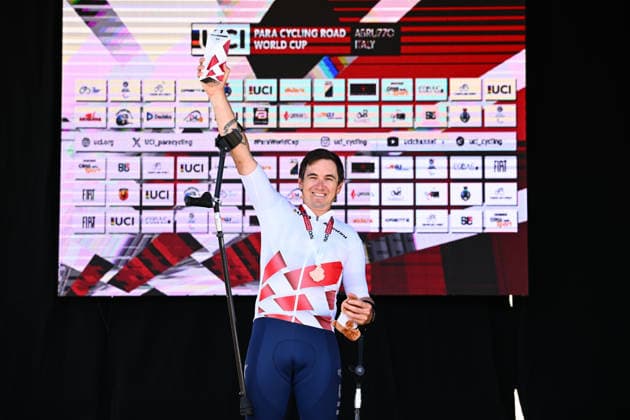 UCI Para Cycling Road World Cup: Round 3 Picture by Olly Hassell SWpix.com - 09 05 2026 - Cycling - UCI Para Cycling Road World Cup: Round 3 - Pescara, Abruzzo, Italy - Men T2 Road Race Podium - Dennis Connors (USA) Wins the Overall in the Men T2 Category Copyright: x xSWpix.comx(t axPhotographyxHubxLtd)xOllyxHassell SWpix.comx SWP-3030-14095