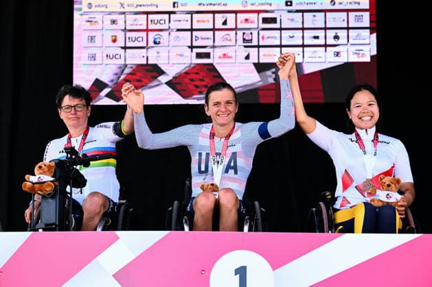 UCI Para Cycling Road World Cup: Round 3 Picture by Olly Hassell SWpix.com - 09 05 2026 - Cycling - UCI Para Cycling Road World Cup: Round 3 - Pescara, Abruzzo, Italy - Women H2 Road Race Podium - Katerina Brim (USA) receives the Gold Medal, Roberta Amadeo (Italy) receives the Silver Medal and Patcharapha Seesen (Thailand) receives the Bronze Medal Copyright: x xSWpix.comx(t axPhotographyxHubxLtd)xOllyxHassell SWpix.comx SWP-3030-14101