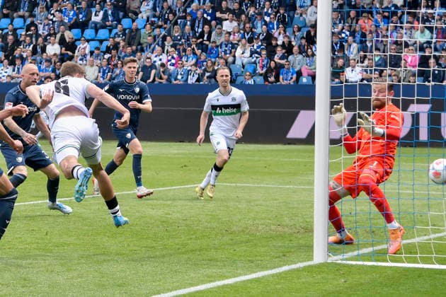 Maik Nawrocki Hannover 6 scores the goal to 0 1 09 05 2026 ¢ Football ¢ VfL Bochum vs Hannover 96, Vonovia Ruhrstadion, Bochum, DFB DFL REGULATIONS PROHIBIT ANY USE OF PHOTOGRAPHS AS IMAGE SEQUENCES AND OR QUASI VIDEO Copyright: xpepphotox xHorstxMauelshagenx pep00321, pep_20260509_hm_354920