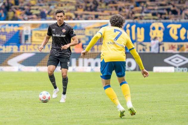 Germany Soccer, 2 Bundesliga, Matchday 33 2025 26, Eintracht Braunschweig Dynamo Dresden on 09 05 in Braunschweig, Eintracht Stadion Claudio Kammerknecht Dynamo Dresden 15 Fabio Kaufmann Eintracht Braunschweig 7 Copyright: xSvenxHeidmannx