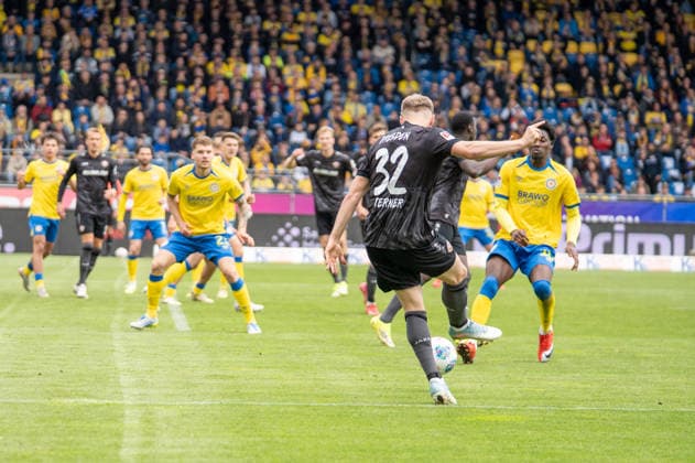 Germany Soccer, 2 Bundesliga, 33 Matchday 2025 26, Eintracht Braunschweig Dynamo Dresden on 09 05 in Braunschweig, Eintracht Stadion Jonas Sterner Dynamo Dresden 32 Copyright: xSvenxHeidmannx