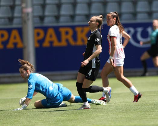 09 05 2026, DEU, Soccer, Women, Google Pixel Women Bundesliga, 25 Matchday, Season 2025 2026, SC Freiburg vs VfL Wolfsburg 1 0 for SC Freiburg by Selina Vobian 10, SC Freiburg Freiburg i Br Dreisamstadion Baden Württemberg Germany