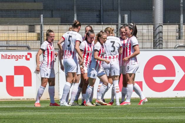 Google Pixel Womens Bundesliga SC Freiburg vs VfL Wolfsburg, 09 05 2026 Goal celebration for 1 0 by Selina Vobian SC Freiburg, 10 Google Pixel Womens Bundesliga SC Freiburg vs VfL Wolfsburg, Dreisamstadion, 09 05 2026 DFB DFL REGULATIONS PROHIBIT ANY USE OF PHOTOGRAPHS AS IMAGE SEQUENCES AND OR QUASI VIDEO Copyright: xBEAUTIFULxSPORTS Boscox