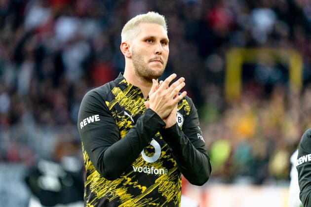 Deutschland: Bundesliga 2025 2026 33. Spieltag, Borussia Dortmund vs. Eintracht Frankfurt, Freitag, 08.05.2026 Signal Iduna Park, Nordrhein-Westfalen Niklas Süle (Borussia Dortmund, 25) emotionaler Abschied vor den Fans *** Germany Bundesliga 2025 2026 Matchday 33, Borussia Dortmund vs Eintracht Frankfurt, Friday, 08 05 2026 Signal Iduna Park, North Rhine-Westphalia Niklas Süle Borussia Dortmund, 25 emotional farewell in front of the fans Copyright: xCelinaxLeiersx