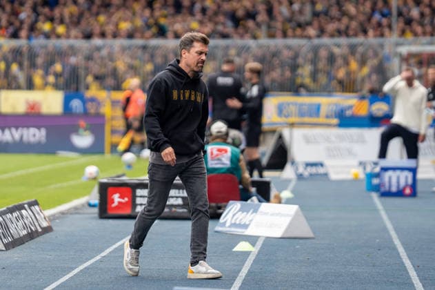 Germany Soccer, 2 Bundesliga, 33 Matchday 2025 26, Eintracht Braunschweig Dynamo Dresden on 09 05 in Braunschweig, Eintracht Stadion Thomas Stamm Coach Dynamo Dresden Disappointment, anger Copyright: xSvenxHeidmannx