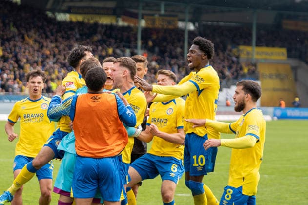 Germany Soccer, 2 Bundesliga, 33 Matchday 2025 26, Eintracht Braunschweig Dynamo Dresden on 09 05 in Braunschweig, Eintracht Stadion Cheers, joy, emotions after Stefan Kutschke Dynamo Dresden 30s penalty kick was saved by Ron Thorben Hoffmann Eintracht Braunschweig 1 Faride Alidou Eintracht Braunschweig 10 Copyright: xSvenxHeidmannx