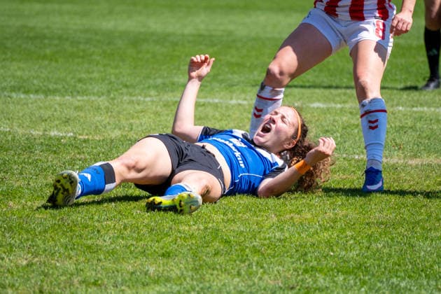 Germany Soccer Google Pixel Women Bundesliga 2025 2026 1 FC Köln vs Hamburger SV 25 Matchday Franz Kremer Stadion Köln lies on the pitch with pain in the penalty area Melanie Brunnthaler Hamburger SV,11 Copyright: xOrhanxHabashx