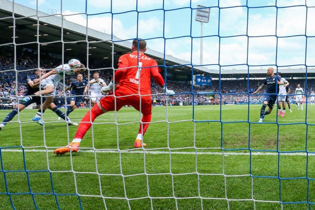Bochum, Germany, 09 05 26, Goal for 0 1 by Maik Nawrocki Hannover 96 during the 2 Bundesliga match between VfL Bochum Hannover 96 at the Vonovia Ruhrstadion in Bochum Photo by Joachim Bywaletz DFB DFL REGULATIONS PROHIBIT ANY USE OF PHOTOGRAPHS AS IMAGE SEQUENCES AND OR QUASI VIDEO Copyright: JoachimxBywaletz xJB-Sportfoto