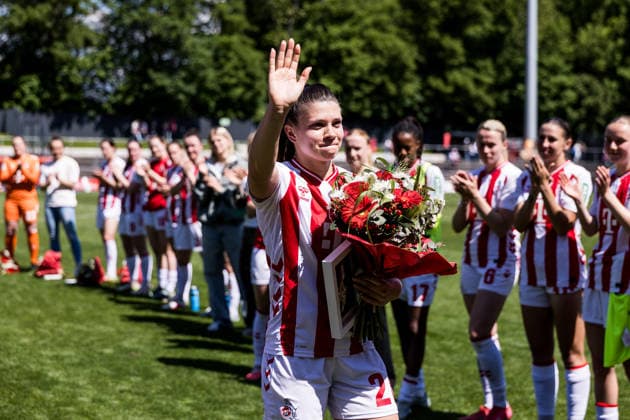Google Pixel Frauen Bundesliga, 1 FC Köln Hamburger SV 09 05 2026 Martyna Wiankowska 1 FC Köln, 26 waves to fans as she leaves Google Pixel Frauen Bundesliga, 1 FC Köln Hamburger SV, Köln, Franz Kremer Stadion am 09 05 2026 DFB REGULATIONS PROHIBIT ANY USE OF PHOTOGRAPHS AS IMAGE SEQUENCES AND OR QUASI VIDEO Copyright: xBEAUTIFULxSPORTS Wunderlx