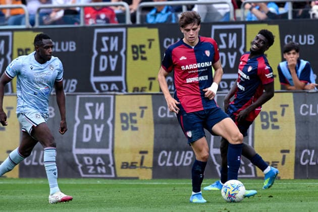 Cagliari s Marco Palestra in action during the Serie A soccer match between Cagliari Calcio and Udinese at the Unipol Domus in Cagliari, Sardinia - Saturday 9th May. - Soccer  Copyright: xGianlucaxZuddas LaPressex
