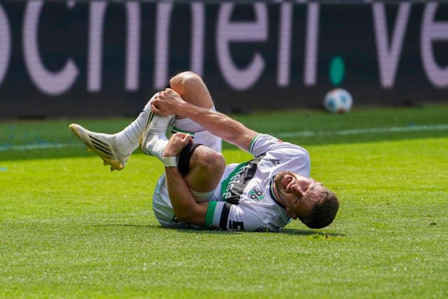 Germany Soccer 2 Bundesliga 2025 2026, Matchday 33 VfL Bochum vs Hannover 96 Vonovia Ruhrstadion Bochum Enzo Leopold Hannover 96, 8 Bochum Copyright: xAymanxAlahmedx