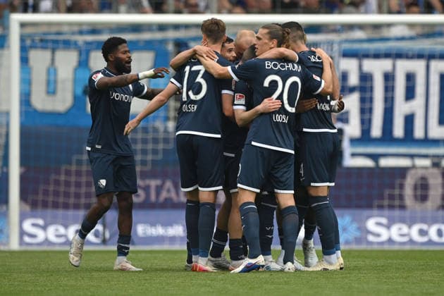 Goal celebration VFL Bochum after the goal to 1 1 by Farid ALFA RUPRECHT BO cheering, jubilation, enthusiasm, joy, emotion Football 2 Bundesliga, 33 Matchday, VfL Bochum BO Hannover 96 1 1 on 09 05 2026 at Vonovia Ruhrstadion Bochum Germany DFL regulations prohibit any use of photographs as image sequences and or quasi video Â