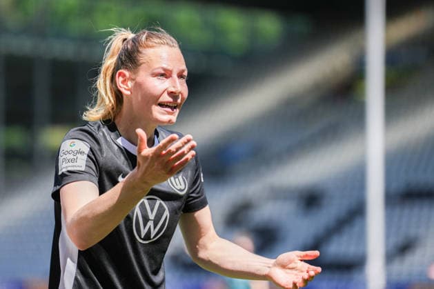 Google Pixel Frauen Bundesliga SC Freiburg vs VfL Wolfsburg, 09 05 2026 Sarai Linder VfL Wolfsburg, 39 who complains Google Pixel Frauen Bundesliga SC Freiburg vs VfL Wolfsburg, Dreisamstadion, 09 05 2026 DFB DFL REGULATIONS PROHIBIT ANY USE OF PHOTOGRAPHS AS IMAGE SEQUENCES AND OR QUASI VIDEO Copyright: xBEAUTIFULxSPORTS Boscox