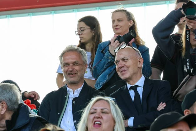 Bernd Neuendorf DFB President with Christian Wueck National Coach DFB Women , GER, FC Bayern Muenchen vs Eintracht Frankfurt, Soccer, Google Pixel Women Bundesliga, 25 Matchday, Season 2025 2026, 09 05 2026, DFL DFB REGULATIONS PROHIBIT ANY USE OF PHOTOGRAPHS as IMAGE SEQUENCES and or QUASI VIDEO, GER, FC Bayern Muenchen vs Eintracht Frankfurt, Football, Google Pixel Frauen Bundesliga, 25 Spieltag, Saison 2025 2026, 09 05 2026 Muenchen Copyright: xEibner-Pressefoto JennixMaulx EP_JML