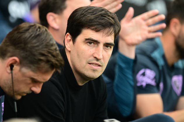 Fulham FC v AFC Bournemouth, Premier League AFC Bournemouth manager Andoni Iraola during the Premier League match between Fulham FC and AFC Bournemouth at Craven Cottage, London, UK on 9 May 2026. London Craven Cottage Greater London UK Editorial use only DataCo restrictions apply See www.football-dataco.com , Copyright: xDennisxGoodwinx PSI-24220-0025