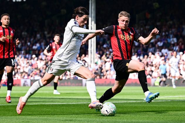 Fulham FC v AFC Bournemouth, Premier League Fulham forward Harry Wilson (8) sprints forward with the ball under pressure from AFC Bournemouth defender Adrien Truffert (3) during the Premier League match between Fulham FC and AFC Bournemouth at Craven Cottage, London, UK on 9 May 2026. London Craven Cottage Greater London UK Editorial use only DataCo restrictions apply See www.football-dataco.com , Copyright: xDennisxGoodwinx PSI-24220-0033