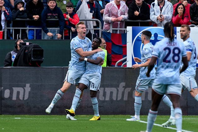 Udinese s Adam Buksa celebrates after scoring the goal for 0-1 during the Serie A soccer match between Cagliari Calcio and Udinese at the Unipol Domus in Cagliari, Sardinia - Saturday 9th May. - Soccer  Copyright: xGianlucaxZuddas LaPressex