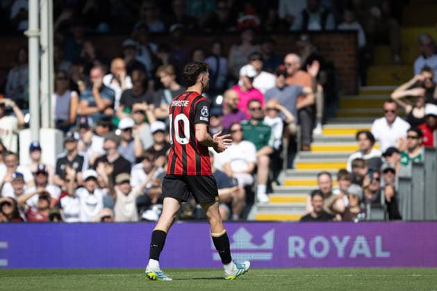 Ryan Christie of Bournemouth walking off the pitch after being shown a red card during the Premier League match between Fulham and Bournemouth at Craven Cottage on May 9, 2026 in London, England. (Photo by Pedro Soares SPP) Copyright: xPedroxSoaresx xSPPx Sportspressphoto_SPR143024