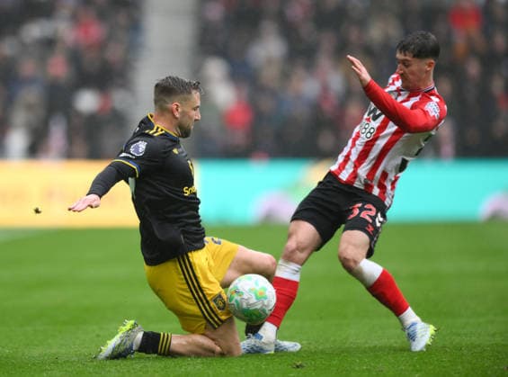 Luke Shaw of Manchester United, ManU (left) and Trai Hume of Sunderland during the Premier League 2025 26 League match between Sunderland and Manchester United at Stadium of Light on May 9th, 2026 in Sunderland, England. Copyright: xRichardxLee SportsxPressxPhotox Sportspressphoto_SPR143029