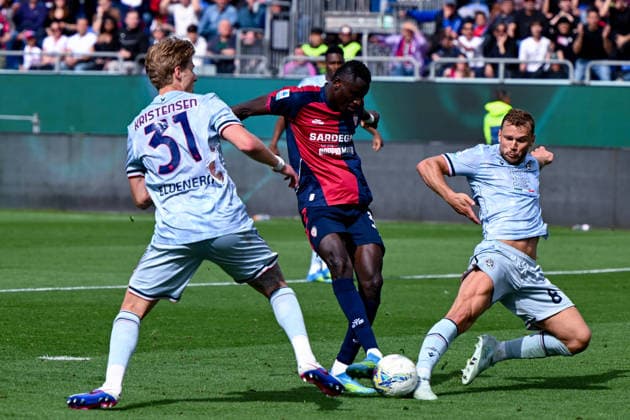 Cagliari s Paul Mendy in action during the Serie A soccer match between Cagliari Calcio and Udinese at the Unipol Domus in Cagliari, Sardinia - Saturday 9th May. - Soccer  Copyright: xGianlucaxZuddas LaPressex