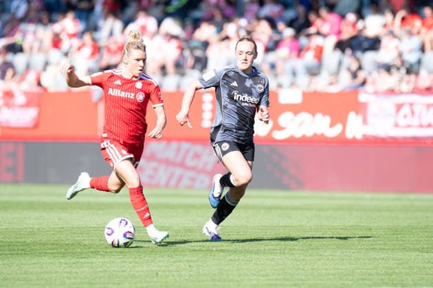 Linda Dallmann 10 FC Bayern in action at the Google Pixel Womens Bundesliga match FC Bayern Munich Eintracht Frankfurt on 09 05 2026 Munich FC Bayern Campus Germany Germany Germany