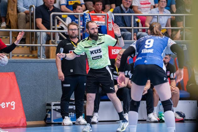 HSG Blomberg Lippe GER vs Thueringer HC GER Handball, 1 Handball Bundesliga Women, Semifinal, Match 3, 9 5 2026, Season 2025 2026, Blomberg Marcus Hurst Referee Blomberg Sporthalle an der Ulmenallee Germany