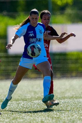 Switzerland AXA Women s Super League 2025 26, FC Aarau Women vs GC Women s Football Sportanlage Schachen, Aarau Joy Steck 17 FC Aarau vs Luna Lemperiere 6 Grasshoppers Copyright: xKjetilxWaberx