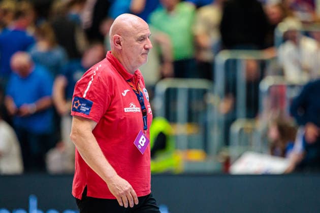 Hebert Mueller Thueringer HC, Coach on the way to half-time GER, HSG Blomberg Lippe vs Thueringer HC, Handball, 1 Bundesliga Women, Play Offs, Semi-final, Match 3, 09 05 2026 GER, HSG Blomberg Lippe vs Thueringer HC, Handball, 1 Bundesliga Women, Play Offs, Semi-final, Match 3, 09 05 2026 Blomberg Copyright: xEibner-Pressefoto JanxRollingerx EP_JSK