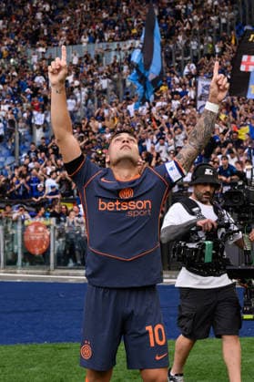 Lautaro Martinez of FC Internazionale celebrates after scoring the goal of 0-1 during the Serie A 2025 2026 football match between SS Lazio and FC Internazionale at Stadio Olimpico in Rome (Italy), May 9, 2026. AndreaxStaccioli