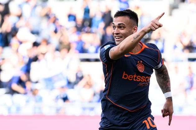 Lautaro Martinez of FC Internazionale celebrates after scoring the goal of 0-1 during the Serie A 2025 2026 football match between SS Lazio and FC Internazionale at Stadio Olimpico in Rome (Italy), May 9, 2026. AndreaxStaccioli