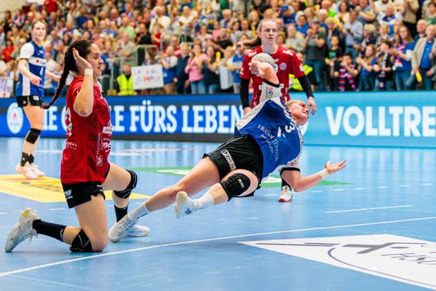 v l Kelly de Abreu Rosa Thueringer HC, 77 , Laura Rueffieux HSG Blomberg Lippe, 03 GER, HSG Blomberg Lippe vs Thueringer HC, Handball, 1 Bundesliga Women, Play Offs, Semifinal, Game 3, 09 05 2026 GER, HSG Blomberg Lippe vs Thueringer HC, Handball, 1 Bundesliga Women, Play Offs, Semifinal, Game 3, 09 05 2026 Blomberg Copyright: xEibner-Pressefoto JanxRollingerx EP_JSK