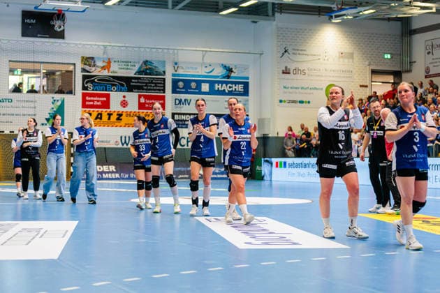 Team HSG Blomberg Lippe celebrating after 35 24 victory GER, HSG Blomberg Lippe vs Thueringer HC, Handball, 1 Bundesliga Women, Play Offs, Semifinal, Game 3, 09 05 2026 GER, HSG Blomberg Lippe vs Thueringer HC, Handball, 1 Bundesliga Women, Play Offs, Semifinal, Game 3, 09 05 2026 Blomberg Copyright: xEibner-Pressefoto JanxRollingerx EP_JSK