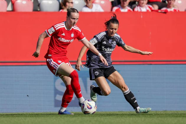 09 05 2026, xgrfx, Soccer Google Pixel Women Bundesliga, FC Bayern Muenchen Eintracht Frankfurt v l Franziska Kett FC Bayern München , Hayley Raso Eintracht Frankfurt DFL DFB REGULATIONS PROHIBIT ANY USE OF PHOTOGRAPHS as IMAGE SEQUENCES and or QUASI VIDEO Muenchen