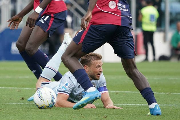 Cagliari Calcio v Udinese Calcio - Serie A Jesper Karlstrom of Udinese Calcio during the Serie A TIM match between Cagliari Calcio and Udinese Calcio in Italy on May 9, 2026. Cagliari Italy  Copyright: xAlessandroxToccox originalFilename:alessandro-cagliari260509_npP4M.jpg