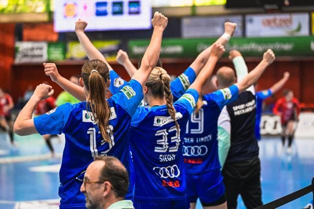 Scene with Alicia Soffel 13 Sport Union Neckarsulm , 33 Sport Union Neckarsulm and Iva van der Linden 19 Sport Union Neckarsulm Cheering with Alicia Soffel 13 Sport Union Neckarsulm , 33 Sport Union Neckarsulm and Iva van der Linden 19 Sport Union Neckarsulm Copyright: xspeedshotx