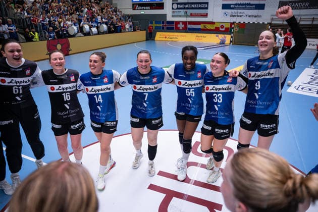HSG Blomberg Lippe GER vs Thueringer HC GER Handball, 1 Handball Bundesliga Women, Semifinal, Game 3, 9 5 2026, Season 2025 2026, Blomberg The players of HSG Blomberg Lippe GER celebrate after the victory against Thueringer HC GER and the entry into the final In focus Melanie Veith HSG Blomberg Lippe, 16 , Ona Vegue HSG Blomberg Lippe, 14 , Diana Magnusdottir HSG Blomberg Lippe, 07 , Farrelle Njinkeu HSG Blomberg Lippe, 55 , Elin Magnusdottir HSG Blomberg Lippe, 33 , Nieke Kuehne HSG Blomberg Lippe, 09 Blomberg Sporthalle an der Ulmenallee Germany