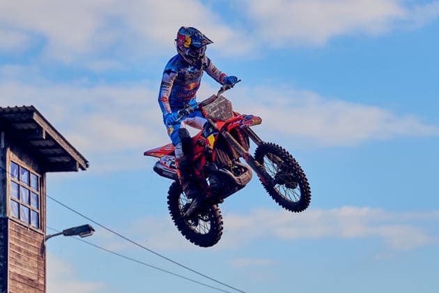 MX Masters, Rennen 1, Samstag 09.05.2026, GER, ADAC MX Masters, 60. Dreetzer Motocross, Saison 2026, Dreetz (09.05.2026-10.05.2026 MX Masters, Rennen 1, Samstag 09.05.2026, Sieger, Platz 1, 27 LAENGENFELDER, Simon KTM - GER RED BULL KTM FACTORY RACING TEAM, GER, ADAC MX Masters, 60. Dreetzer Motocross, Saison 2026, Dreetz (09.05.2026-10.05.2026, *** MX Masters, Race 1, Saturday 09 05 2026, GER, ADAC MX Masters, 60 Dreetzer Motocross, 2026 season, Dreetz 09 05 2026 10 05 2026 MX Masters, Race 1, Saturday 09 05 2026, Winner, 1st place, 27 LAENGENFELDER, Simon KTM GER RED BULL KTM FACTORY RACING TEAM, GER, ADAC MX Masters, 60 Dreetzer Motocross, 2026 season, Dreetz 09 05 2026 10 05 2026, Copyright: xClaudiusxRauchx